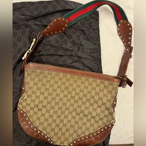 Authentic Gucci horsebit cross body bag